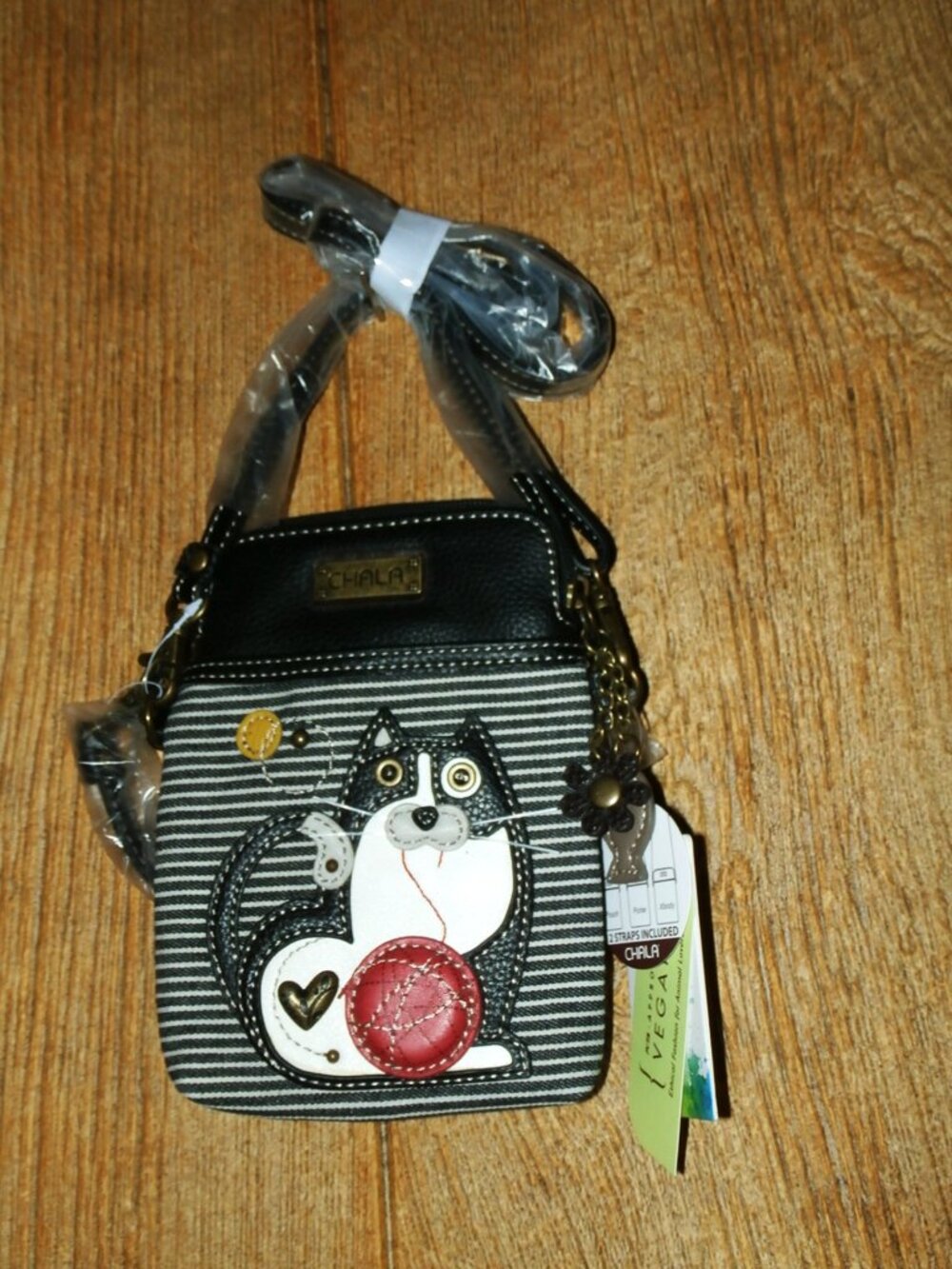 New  Chala Crossbody Cellphone Fat Cat Purse New with all Tags